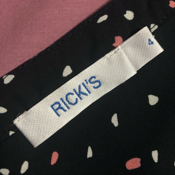 Tab Sleeve Henley Blouse - Picture 7 of 7